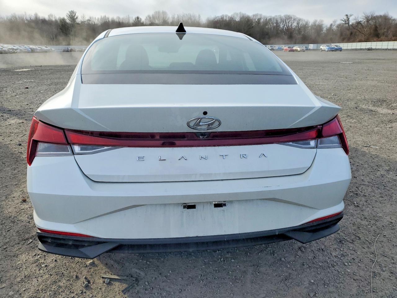 2021 HYUNDAI ELANTRA SEL photo 6