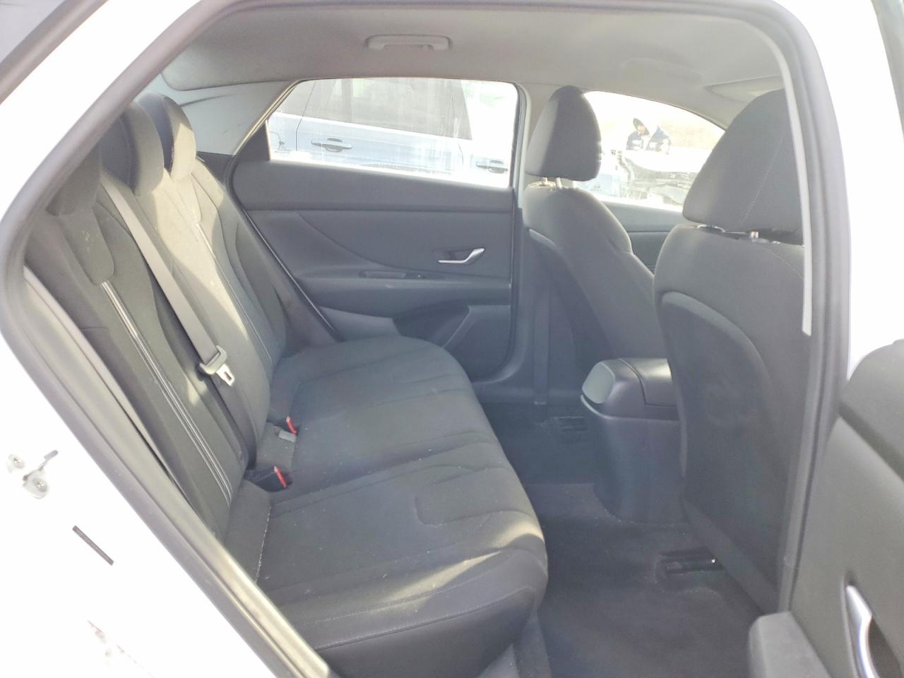 2021 HYUNDAI ELANTRA SEL photo 10