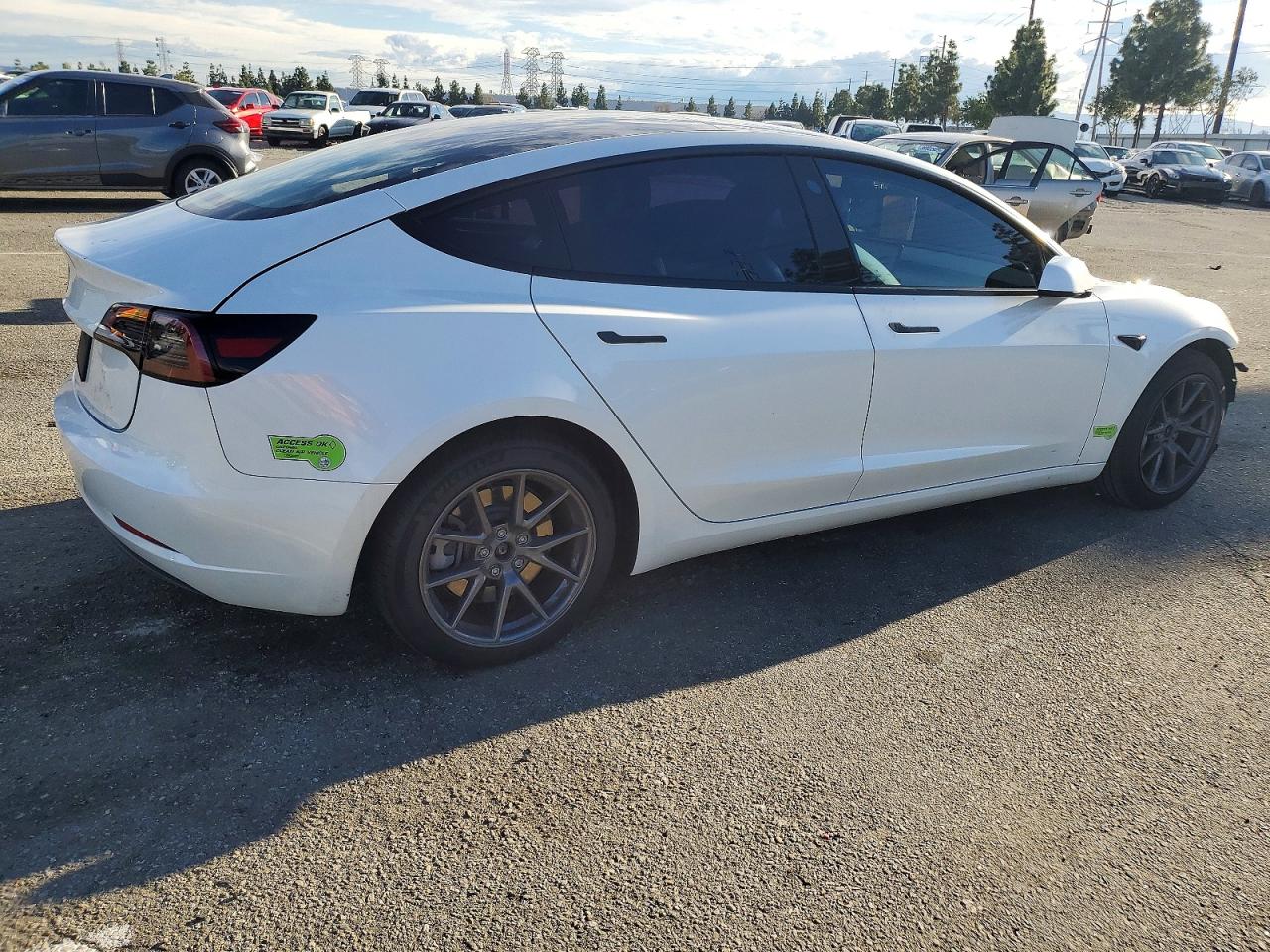 2023 TESLA MODEL 3 photo 3