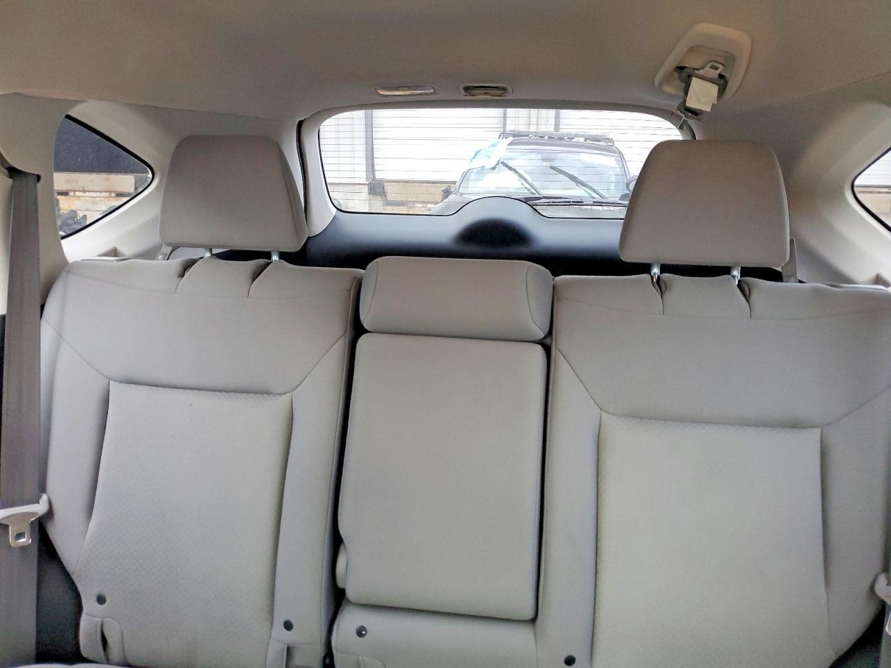 2015 HONDA CR-V LX photo 10