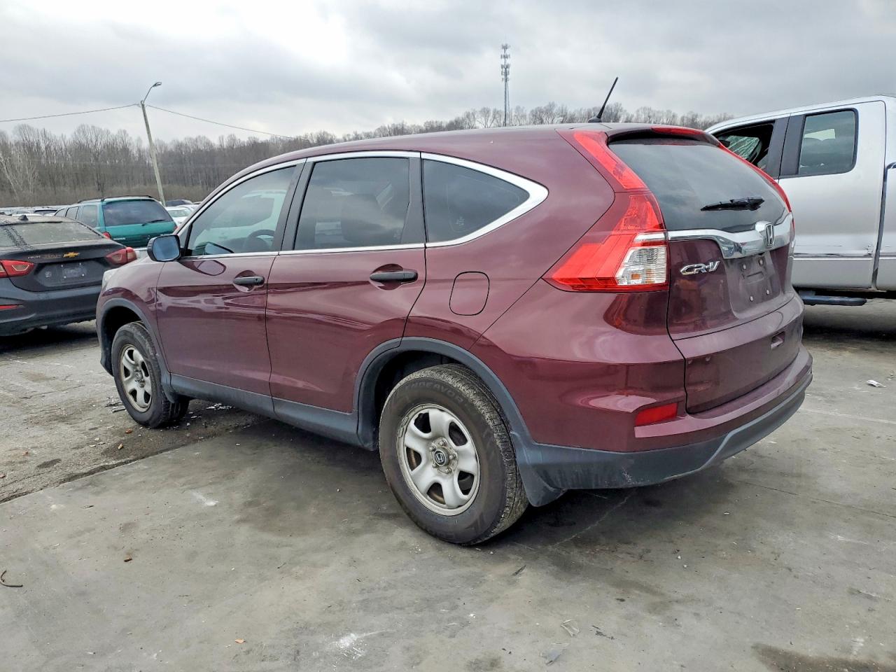 2015 HONDA CR-V LX photo 2