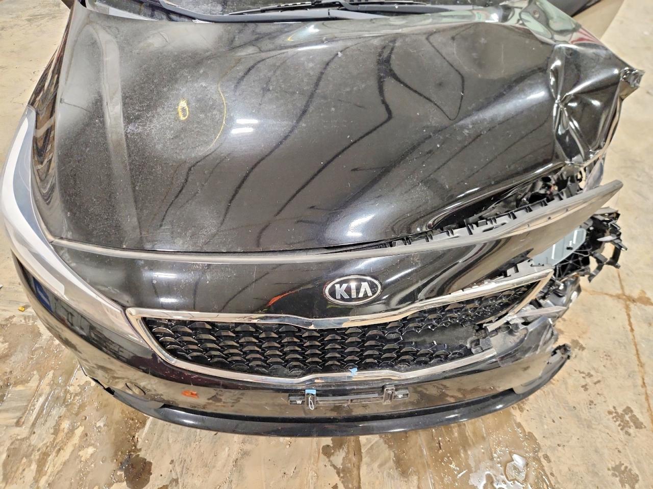 2017 KIA FORTE LX photo 11
