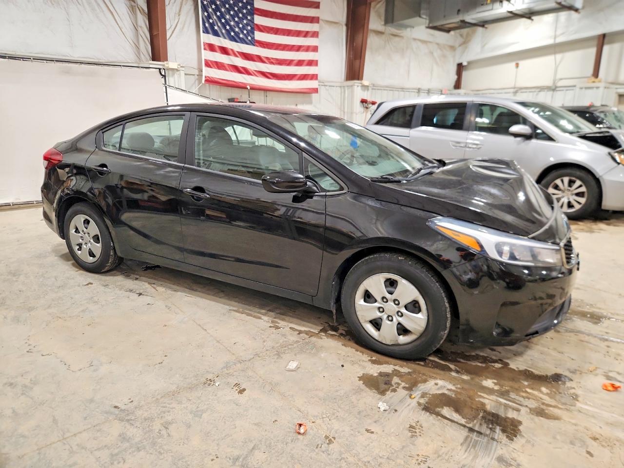 2017 KIA FORTE LX photo 4