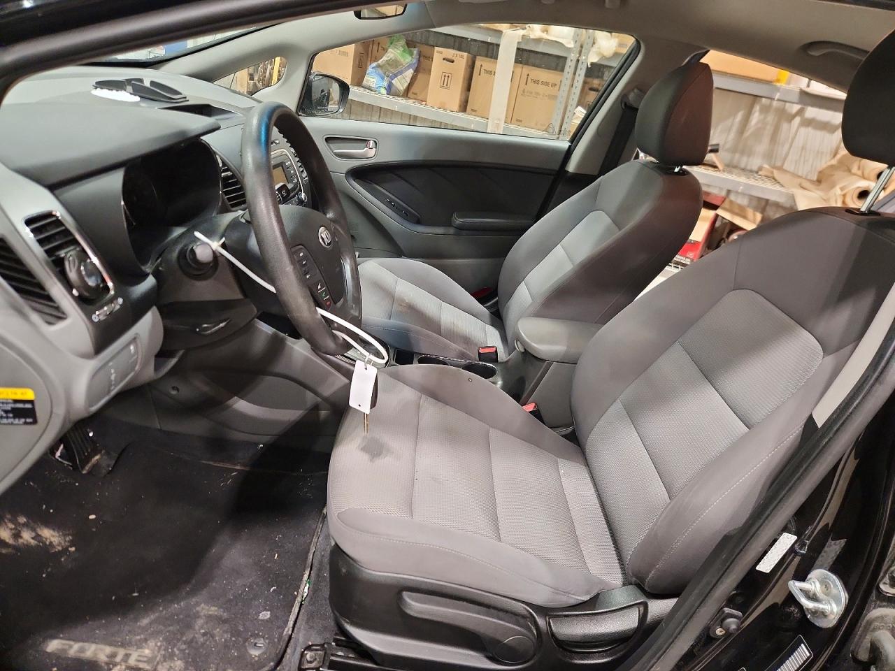 2017 KIA FORTE LX photo 7