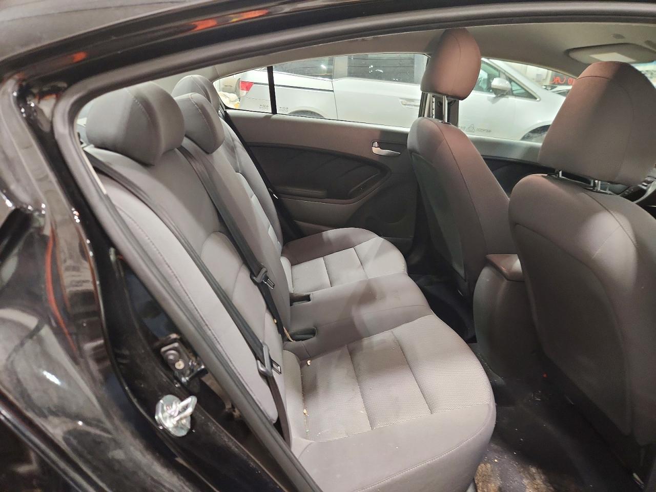 2017 KIA FORTE LX photo 10