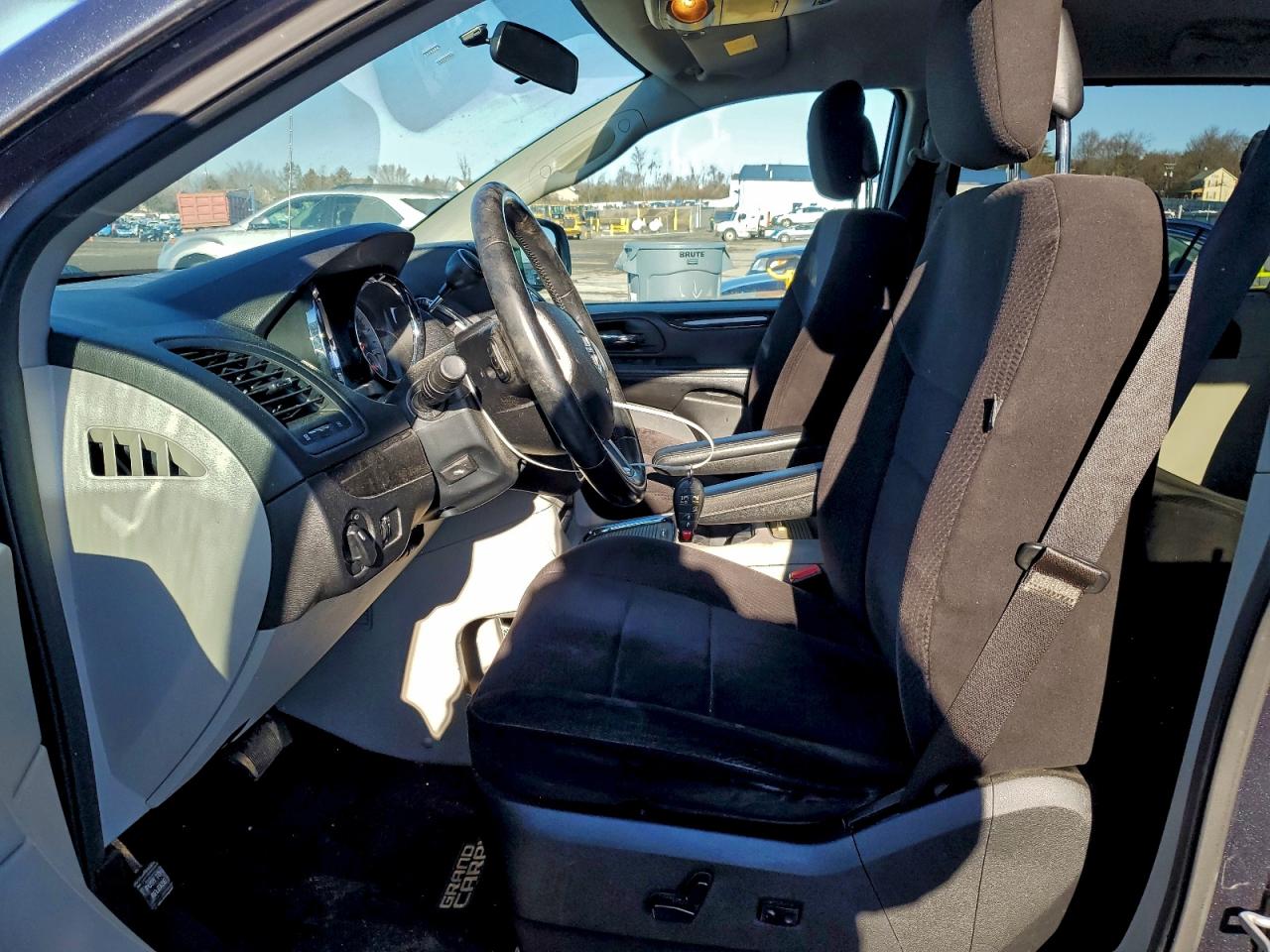 2013 DODGE GRAND CARAVAN SXT photo 7