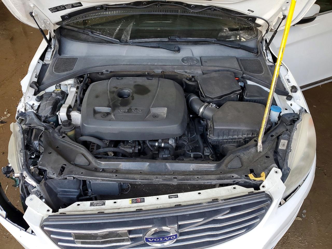 2016 VOLVO XC60 T5 PLATINUM photo 12