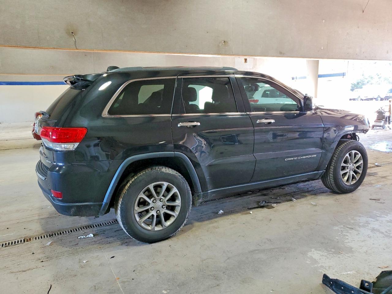 2015 JEEP GRAND CHEROKEE LIMITED photo 3
