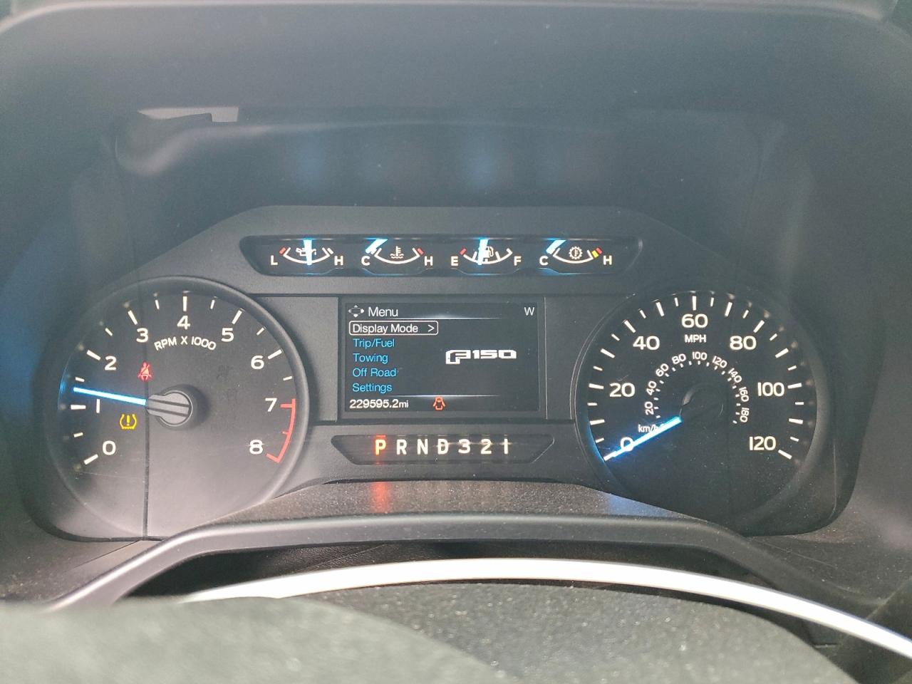 2017 FORD F150 SUPERCREW photo 9