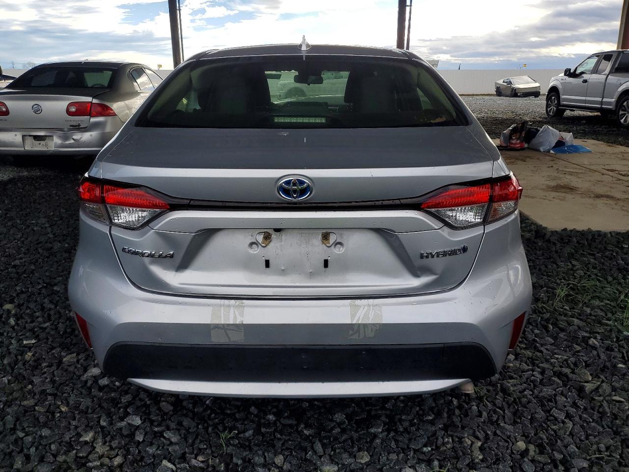 2023 TOYOTA COROLLA LE photo 6
