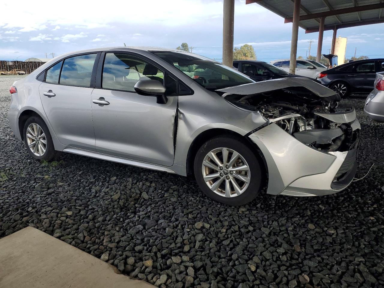 2023 TOYOTA COROLLA LE photo 4