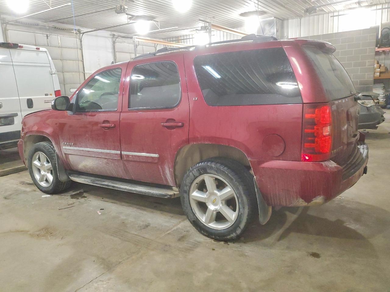 2011 CHEVROLET TAHOE K1500 LT photo 2