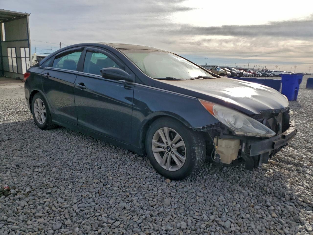 2011 HYUNDAI SONATA GLS photo 4
