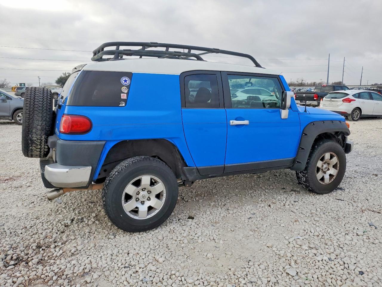 2007 TOYOTA FJ CRUISER photo 3