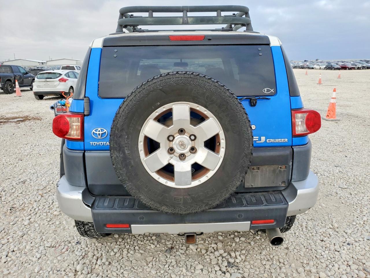 2007 TOYOTA FJ CRUISER photo 6