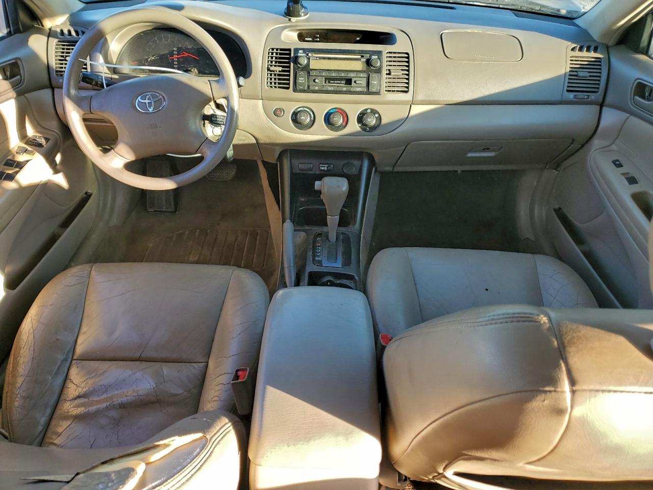 2003 TOYOTA CAMRY LE photo 8