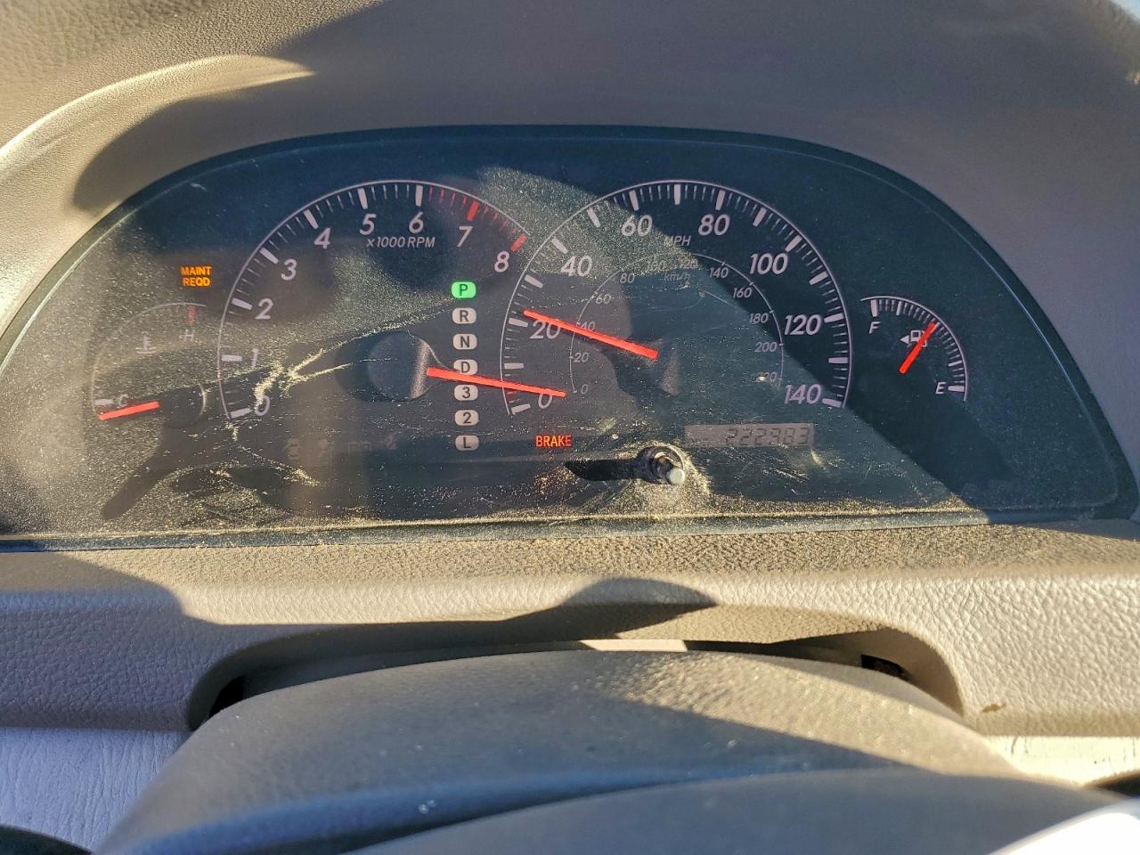 2003 TOYOTA CAMRY LE photo 9