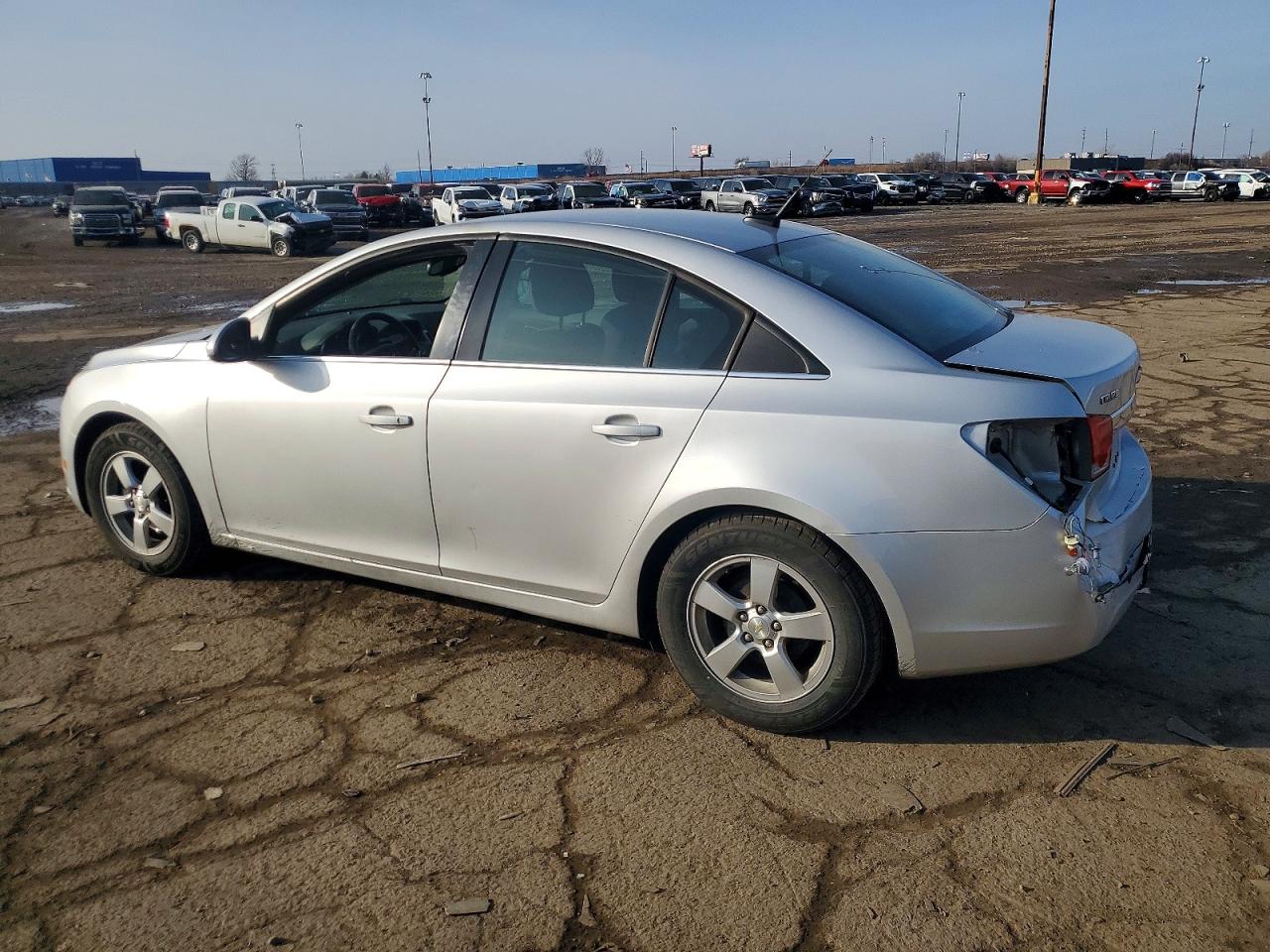 2014 CHEVROLET CRUZE LT photo 2