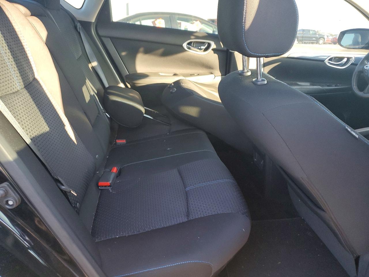 2017 NISSAN SENTRA S photo 10