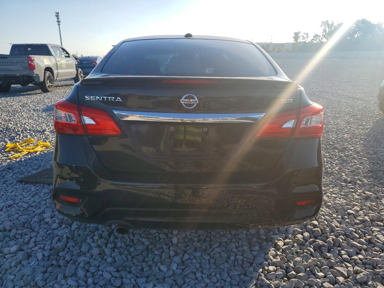 2017 NISSAN SENTRA S photo 6
