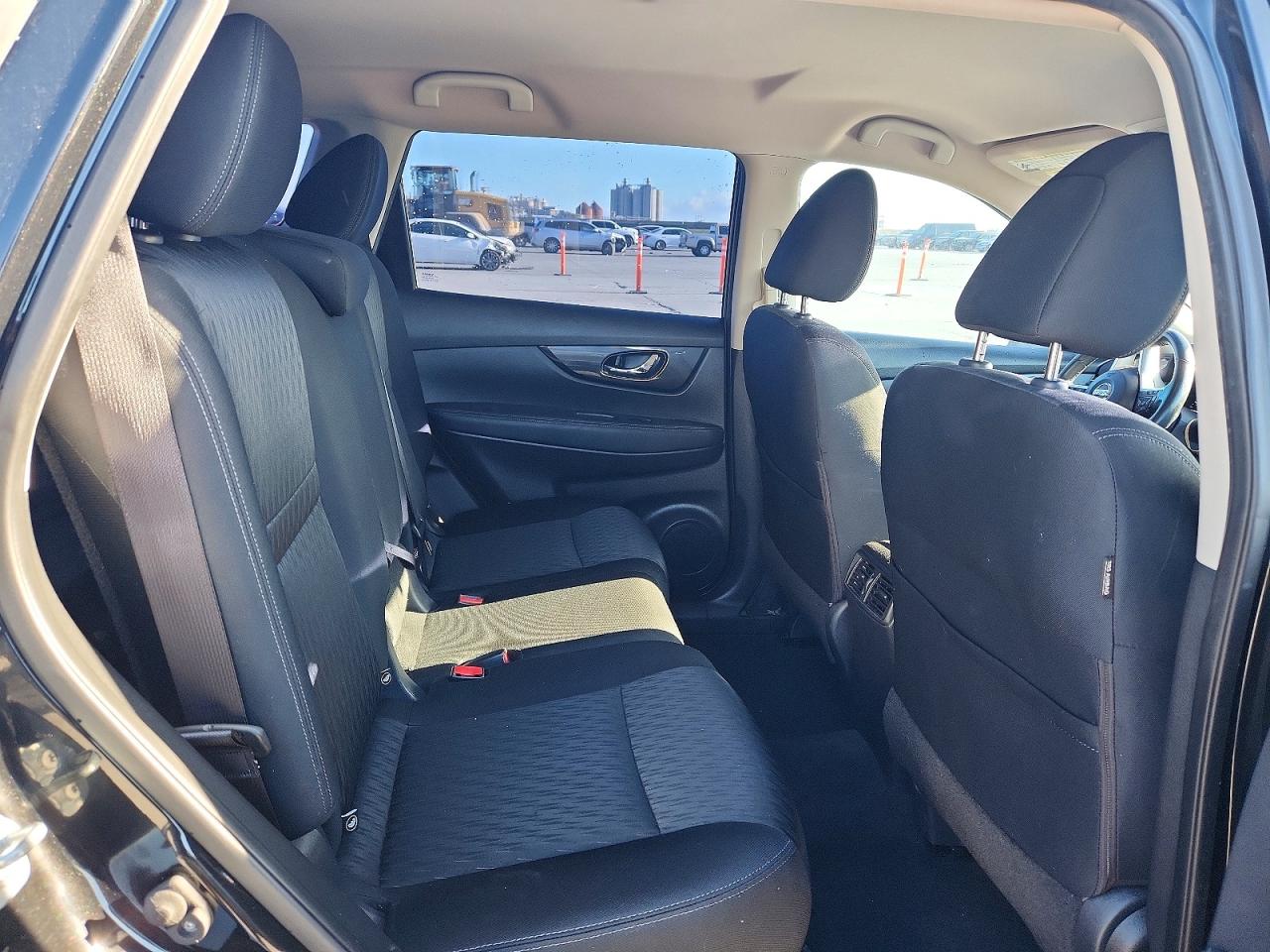 2018 NISSAN ROGUE S photo 21