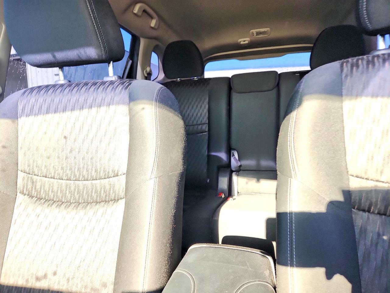 2018 NISSAN ROGUE S photo 19