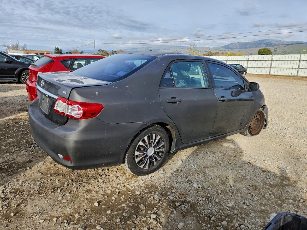 2011 TOYOTA COROLLA BASE photo 5