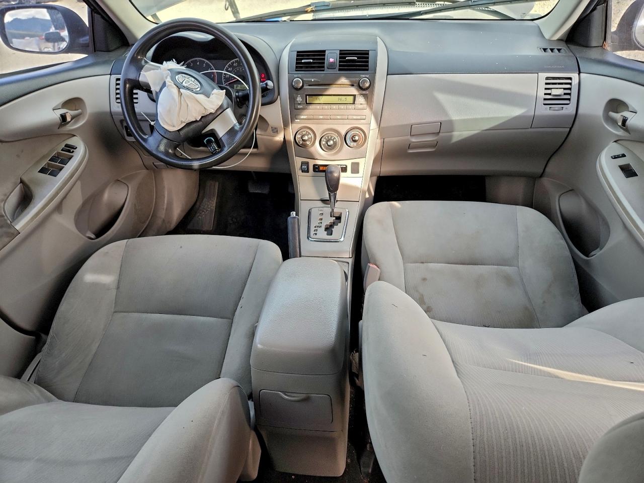 2011 TOYOTA COROLLA BASE photo 15