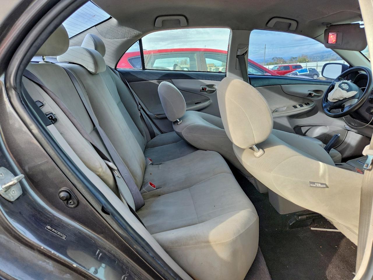 2011 TOYOTA COROLLA BASE photo 19