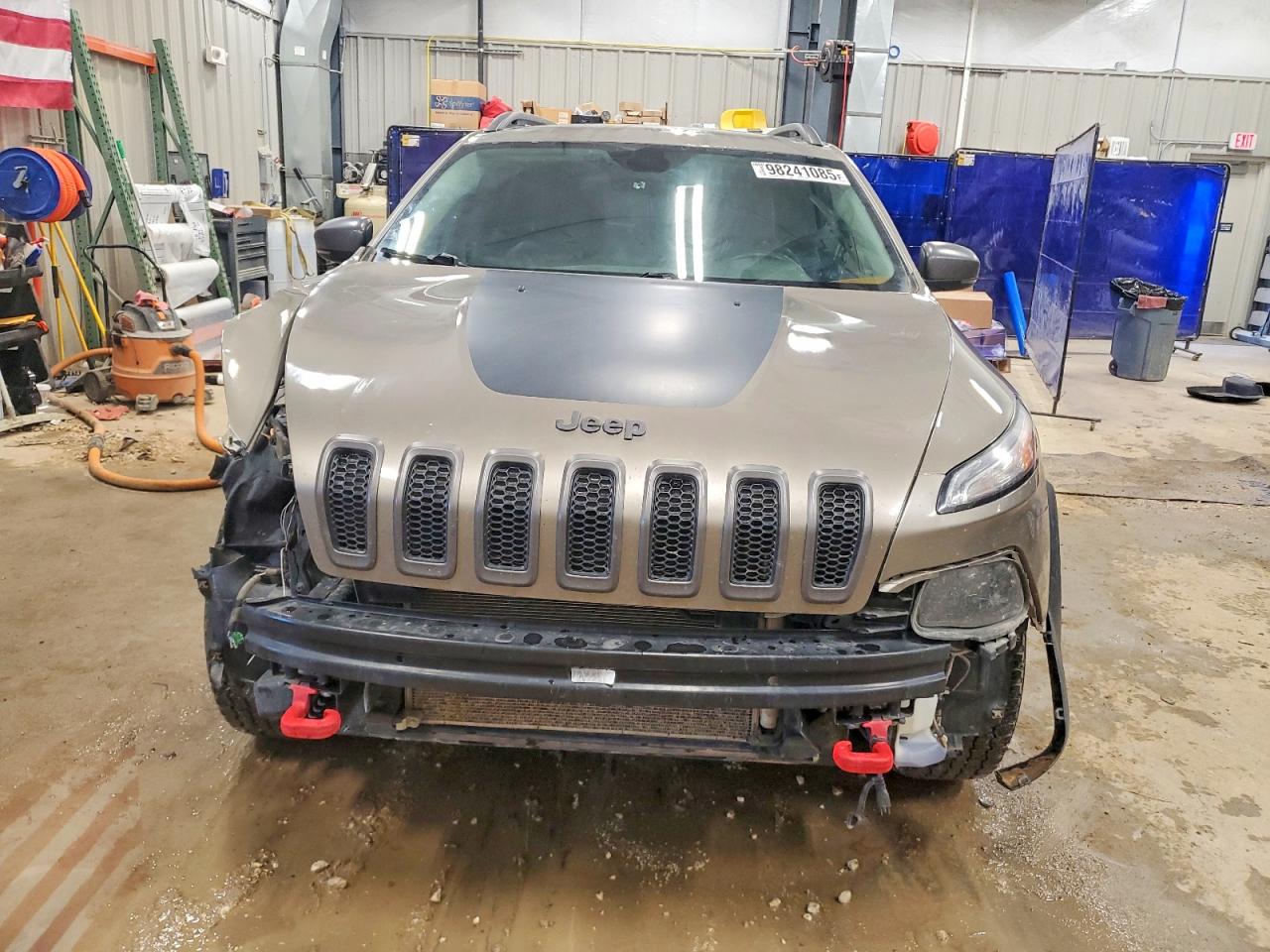 2017 JEEP CHEROKEE TRAILHAWK photo 5