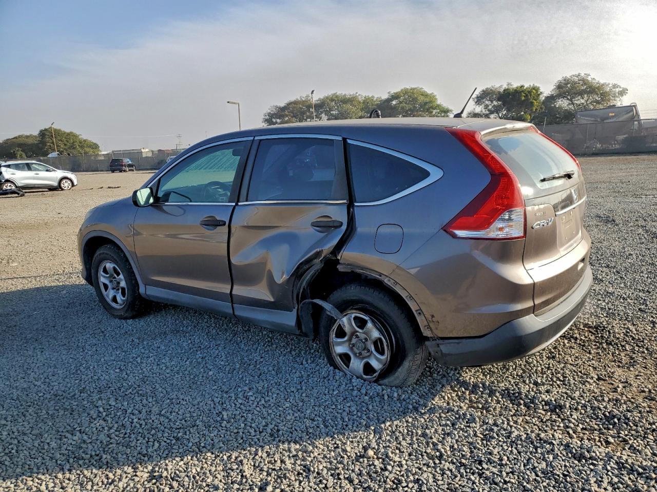 2014 HONDA CR-V LX photo 2