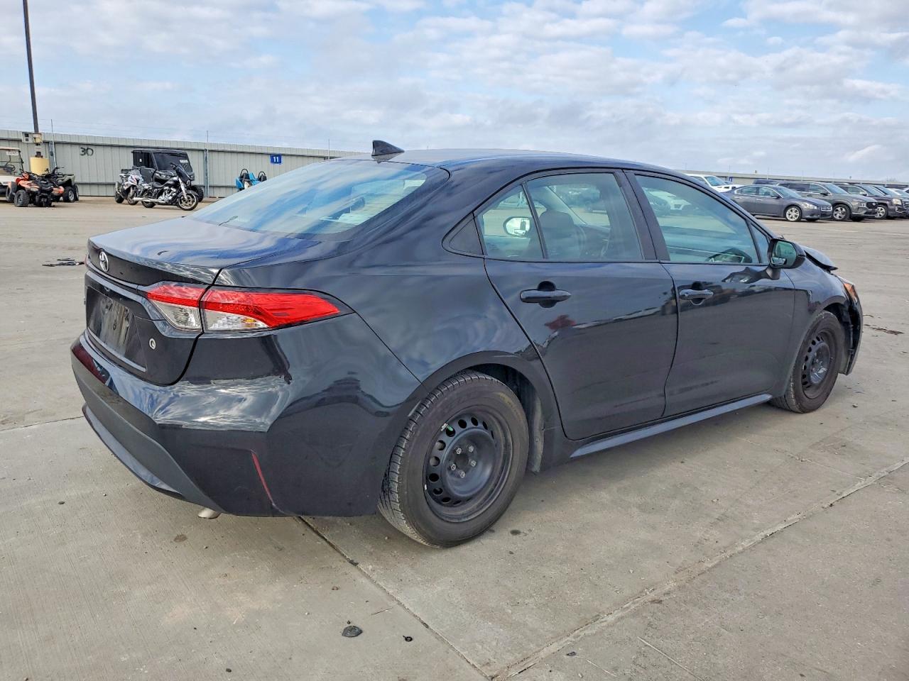 2020 TOYOTA COROLLA L photo 3