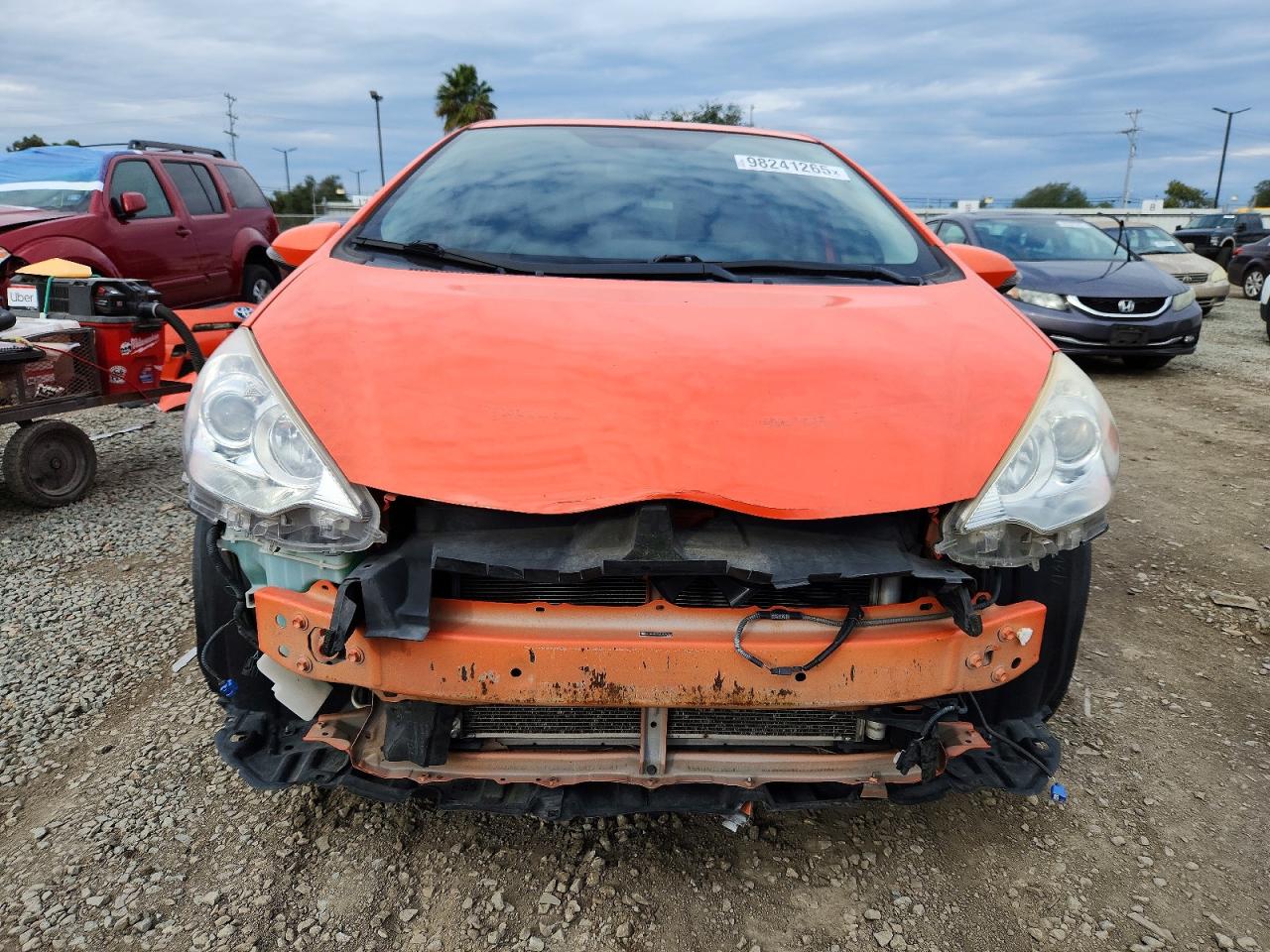 2014 TOYOTA PRIUS C photo 5