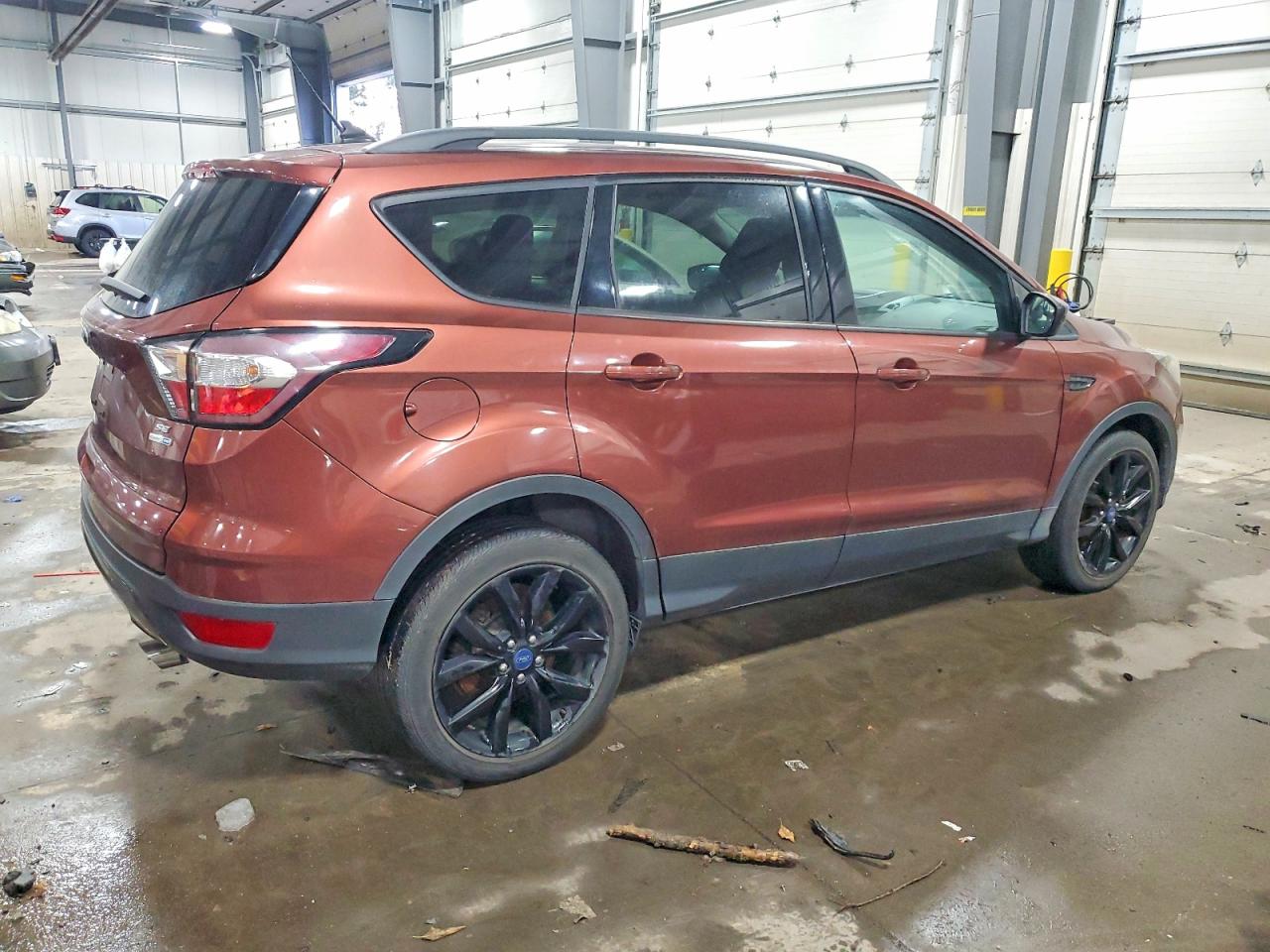 2018 FORD ESCAPE SE photo 3