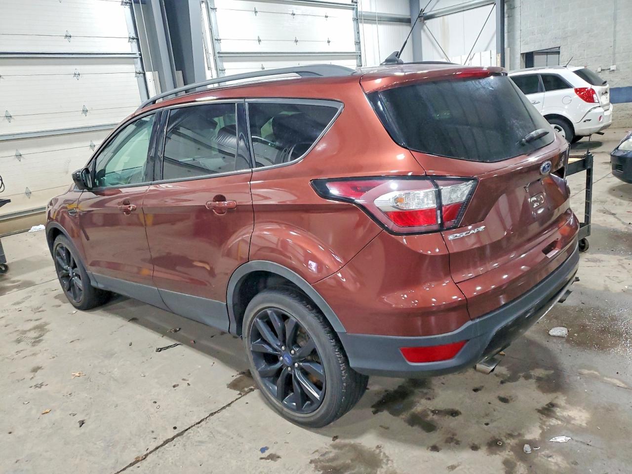 2018 FORD ESCAPE SE photo 2