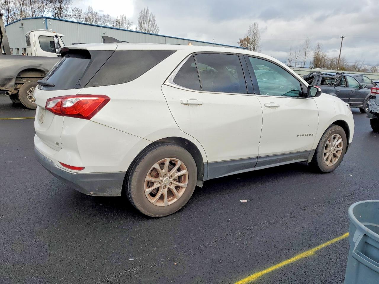 2018 CHEVROLET EQUINOX LT photo 5