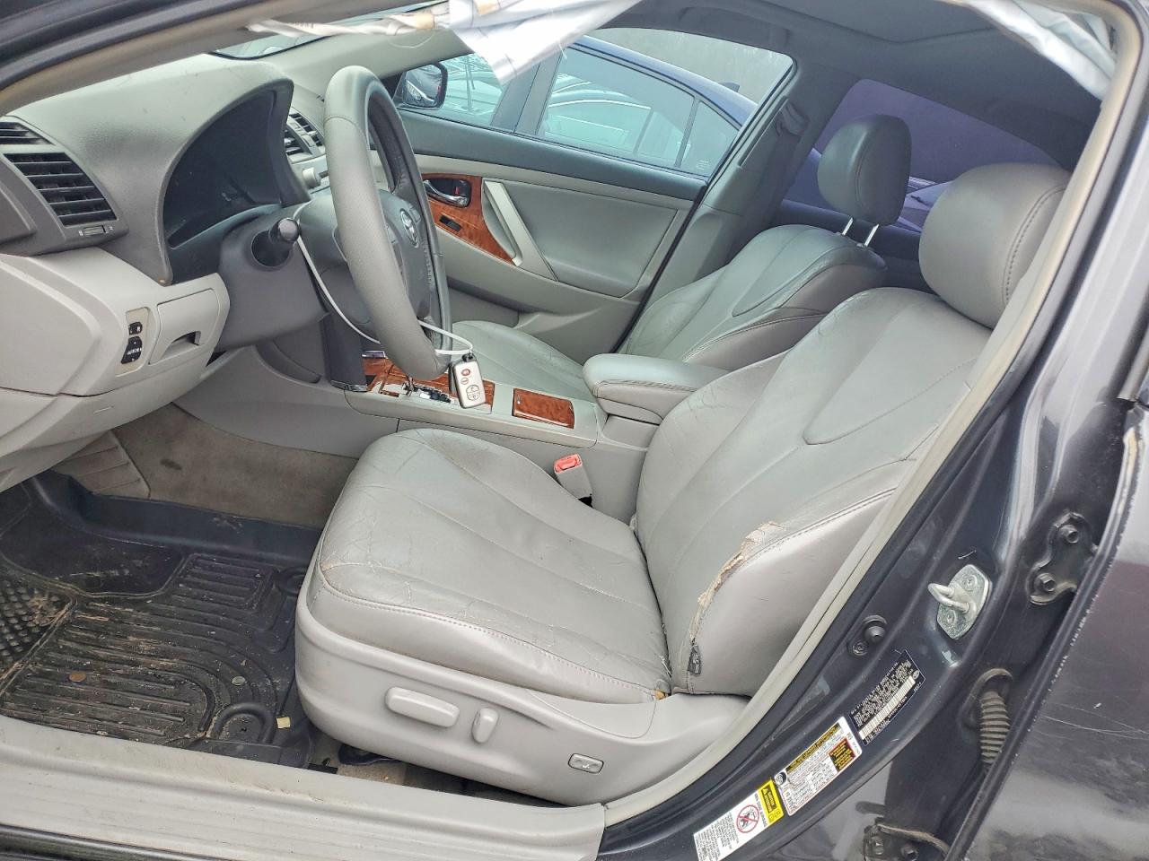 2009 TOYOTA CAMRY SE photo 7