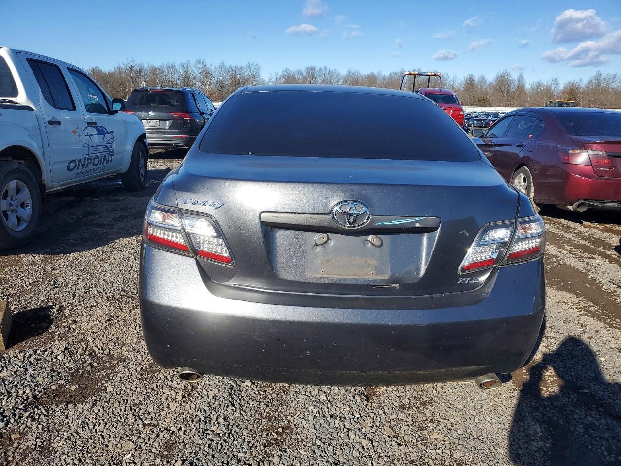 2009 TOYOTA CAMRY SE photo 6