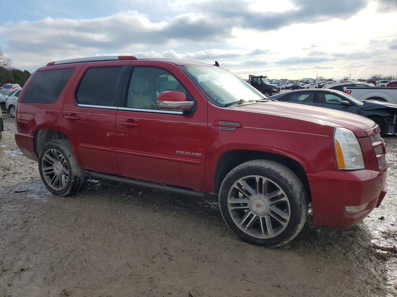 2012 CADILLAC ESCALADE PREMIUM photo 4