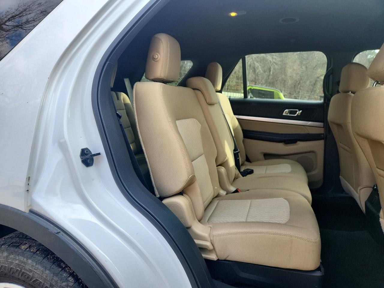 2016 FORD EXPLORER photo 11