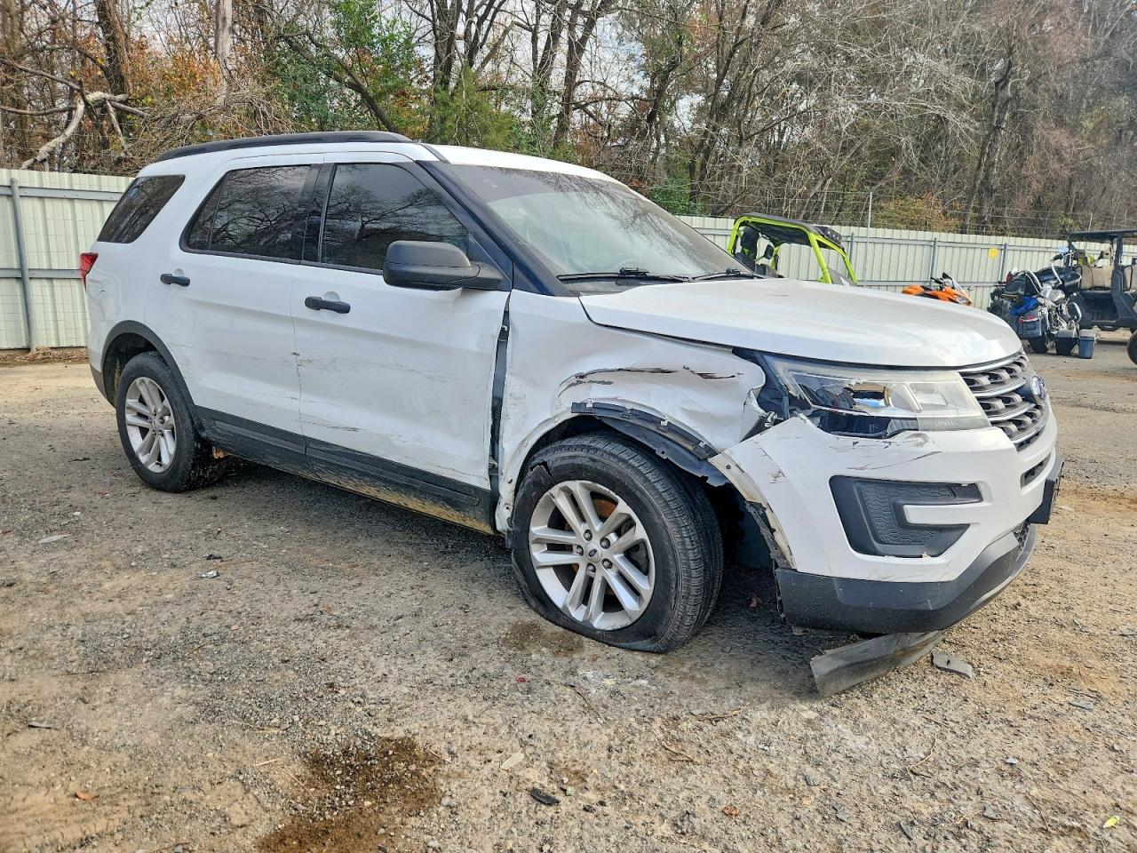 2016 FORD EXPLORER photo 4
