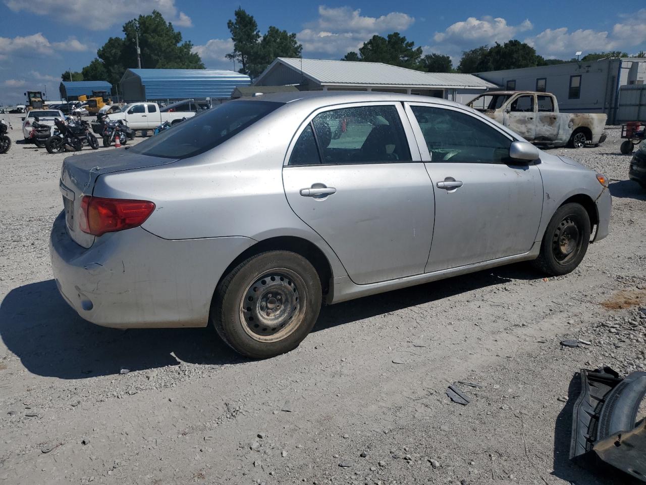2010 TOYOTA COROLLA BASE photo 3