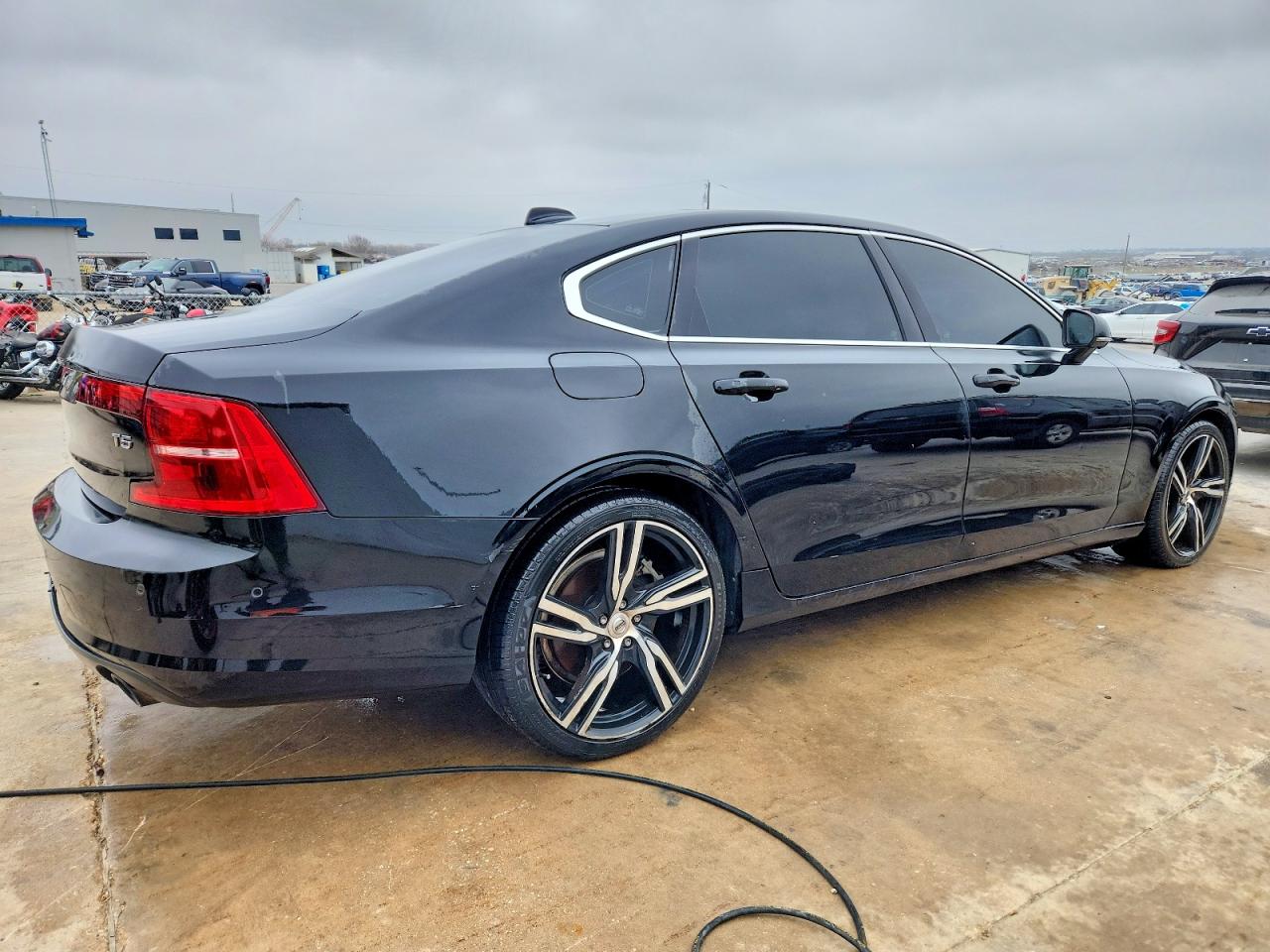 2018 VOLVO S90 T5 MOMENTUM photo 3