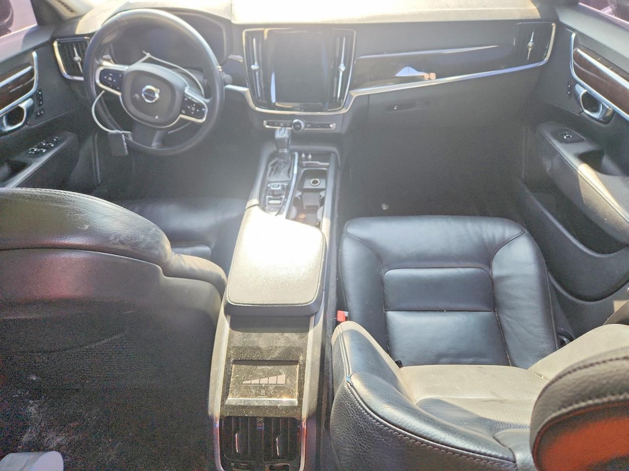 2018 VOLVO S90 T5 MOMENTUM photo 8