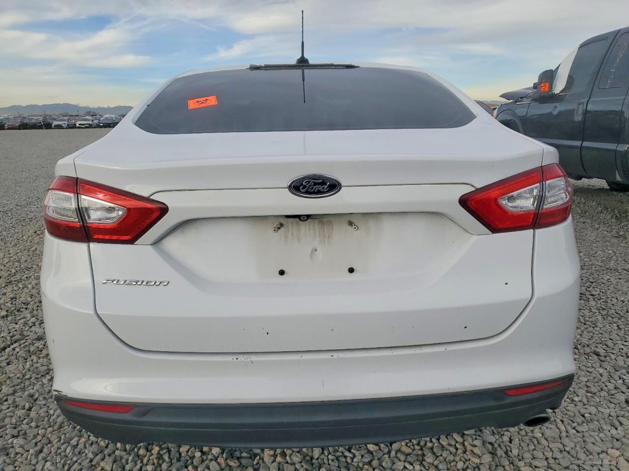 2015 FORD FUSION S photo 6