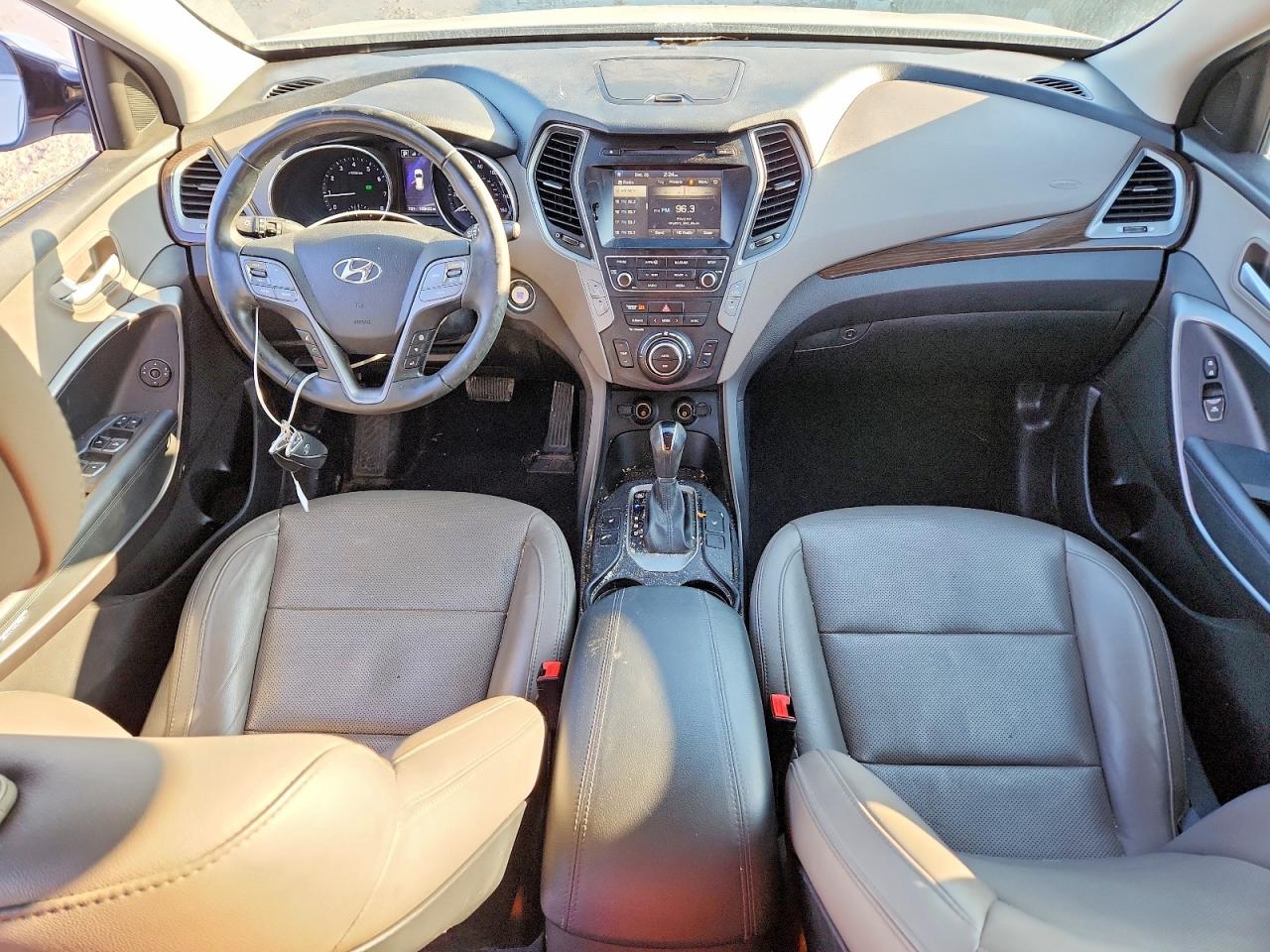 2017 HYUNDAI SANTA FE SPORT photo 8