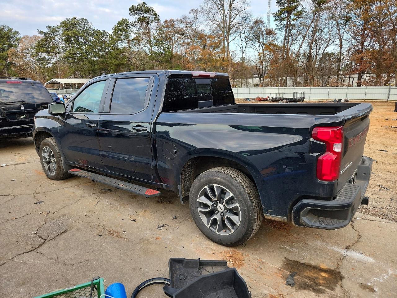 2024 CHEVROLET SILVERADO C1500 RST photo 2