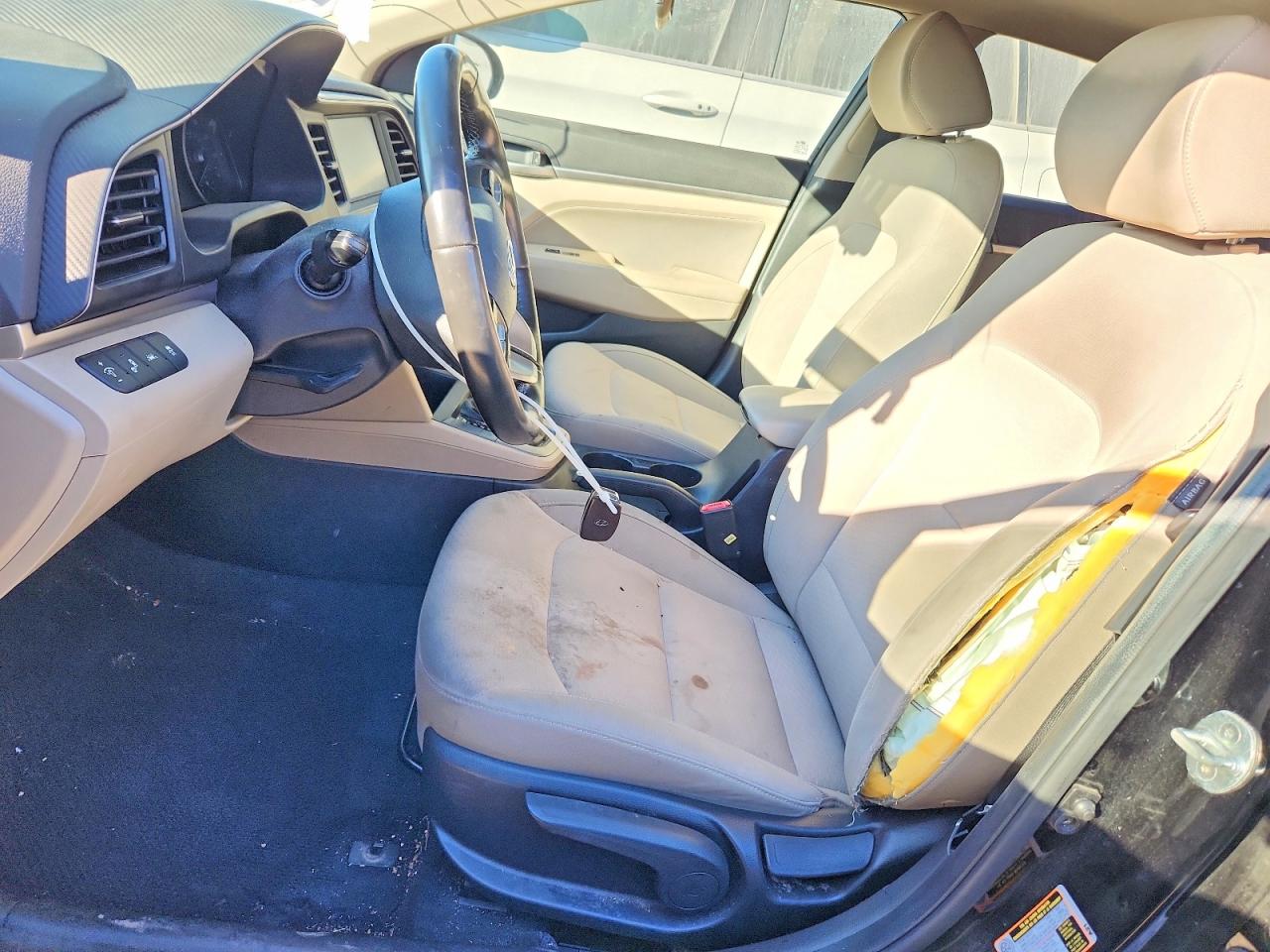 2020 HYUNDAI ELANTRA SEL photo 7