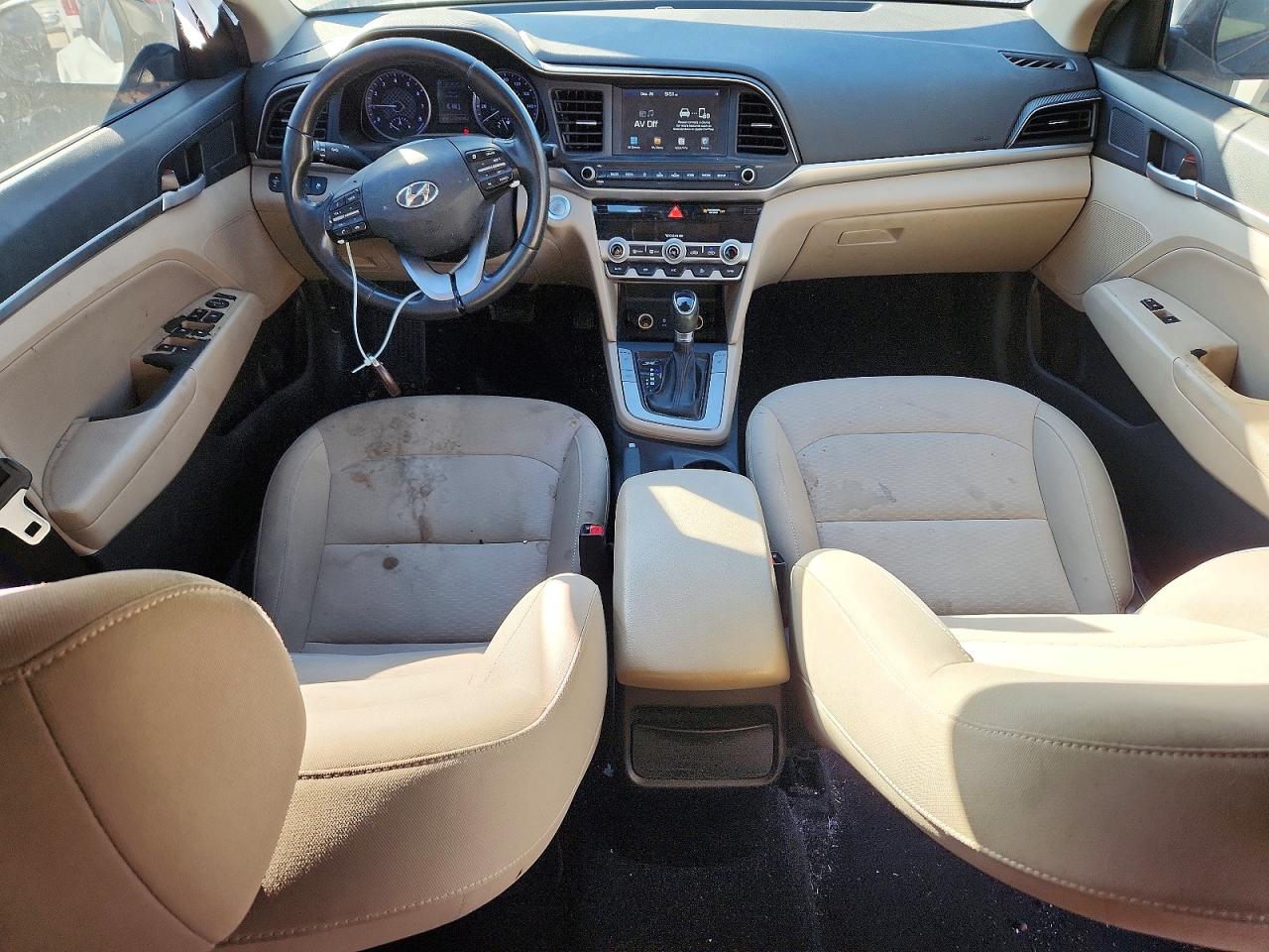2020 HYUNDAI ELANTRA SEL photo 8