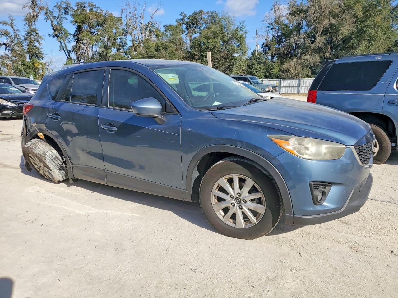 2015 MAZDA CX-5 TOURING photo 4